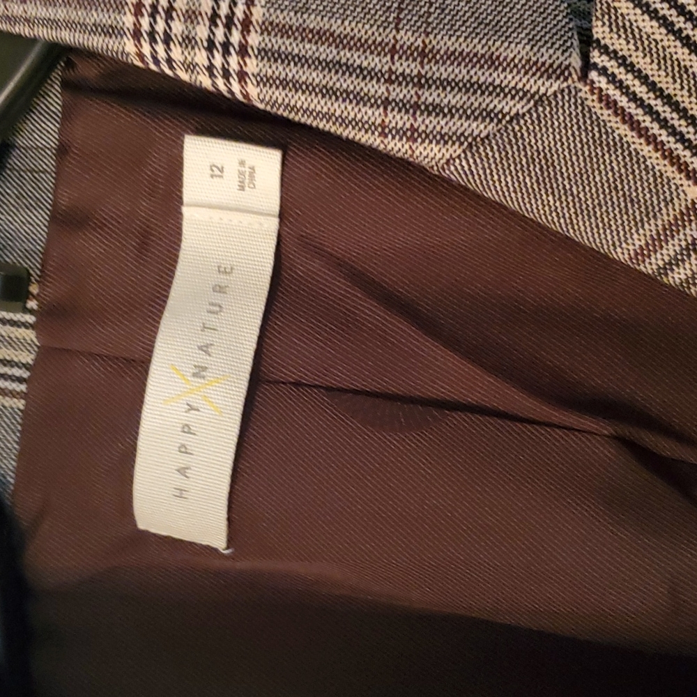 Blazer - Picture 2 of 4